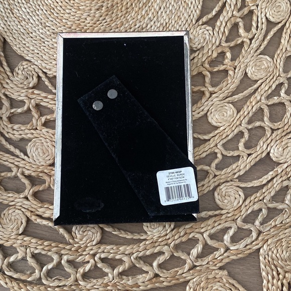 Three picture frames 🖼️ - Picture 7 of 11